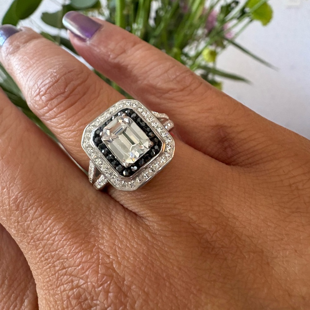 Solid 925 Ring With Moissanite Stones - image 2